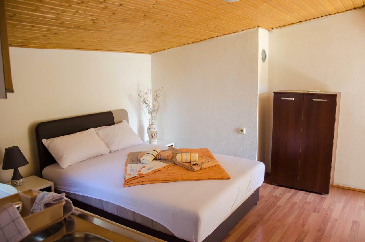 Studio-Apartman Milena Podgorica Eksteriør billede